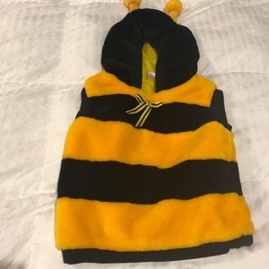 Fuzzy yellow bee costume 🐝